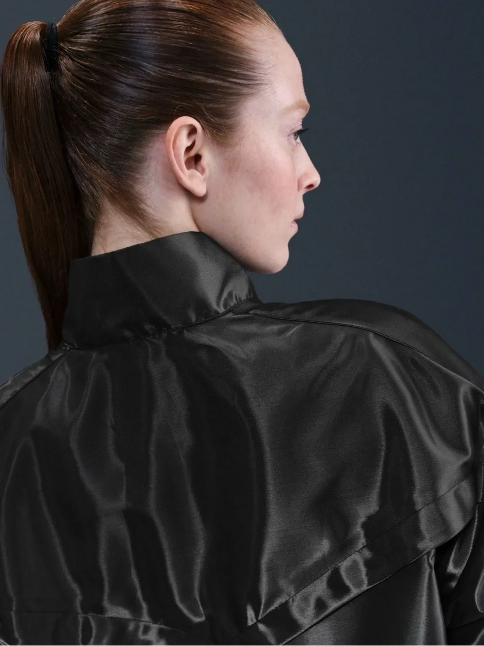 Nike Women's Sportswear Windrunner Shine Jacket